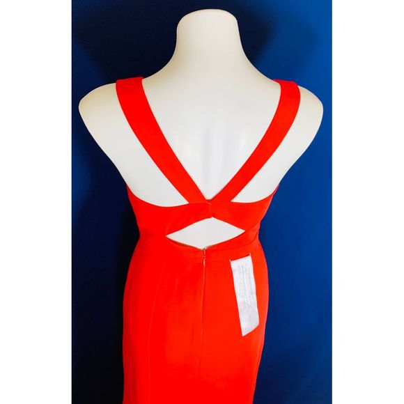 BCBGMAXAZRIA Riva Deep V Evening Dress - Picture 5 of 8